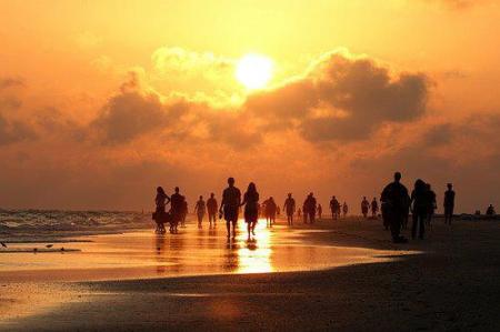 2306-people-beach-sunset