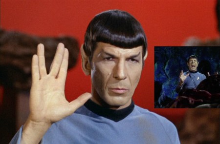 Spock_performing_Vulcan_salute